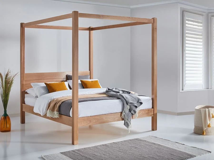 FOUR-POSTER HEADBOARDS